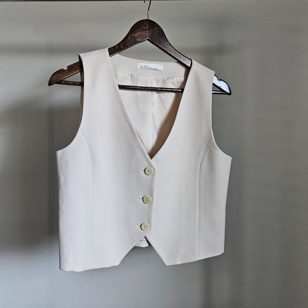 NWOT OAK + FORT Cropped Suiting Vest V-Neck Oatmeal Beige - Size S